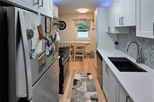 260 Waverly Ave, Patchogue, NY 11772 - Photo 11