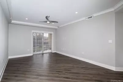 1100 Avalon Square #S1461, Glen Cove, NY 11542 - Photo 3