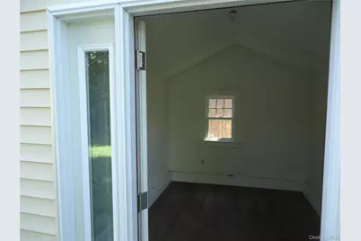 343 Union Avenue, Riverhead, NY 11901 - Photo 7