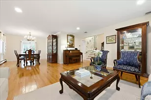 201 Kildare Rd, Garden City, NY 11530 - Photo 5