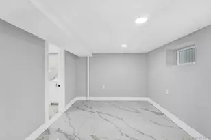 109-20 221st St, Queens Village, NY 11429 - Photo 23