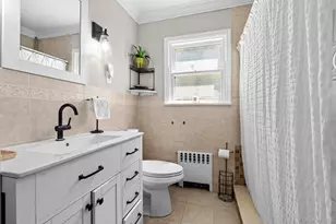 132 Burhans Ave, Yonkers, NY 10701 - Photo 7