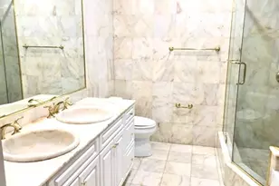 171 Great Neck, Great Neck, NY 11021 - Photo 5