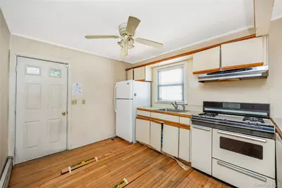 297 16th Street, West Babylon, NY 11704 - Photo 9