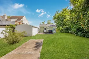 297 16th St, West Babylon, NY 11704 - Photo 15