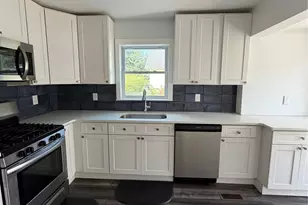 91 River Ave, Patchogue, NY 11772 - Photo 9