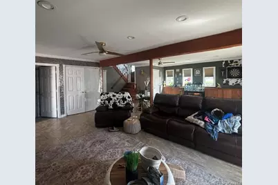 70 Gateway Drive, Copiague, NY 11726 - Photo 23