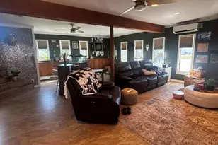 70 Gateway Dr, Copiague, NY 11726 - Photo 25