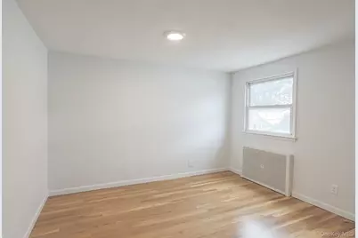 59 Wood Street #2nd Floor, Lynbrook, NY 11563 - Photo 13