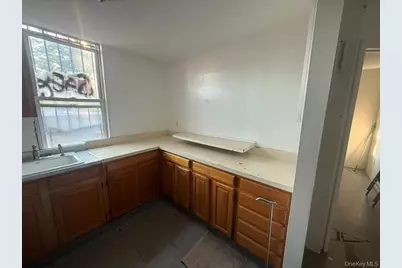 1852 Westchester Avenue, Bronx, NY 10472 - Photo 15