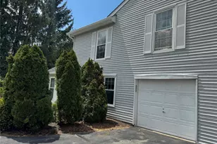 24 Olde Wagon Rd, Warwick, NY 10990 - Photo 3