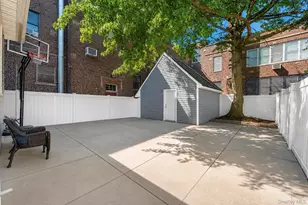 112-38 200th St, Saint Albans, NY 11412 - Photo 5