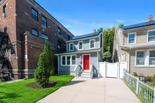 112-38 200th St, Saint Albans, NY 11412 - Photo 17