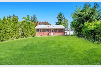 40 Fenwick Street, Greenlawn, NY 11740 - Photo 3