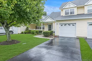 403 Winged Foot Way, Riverhead, NY 11901 - Photo 23
