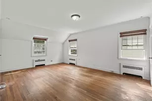 136 Wilmot Cir, Scarsdale, NY 10583 - Photo 19