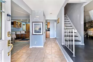 21 Milleridge Dr, Deer Park, NY 11729 - Photo 3