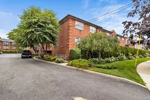 250 N Village Ave, Rockville Centre, NY 11570 - Photo 5