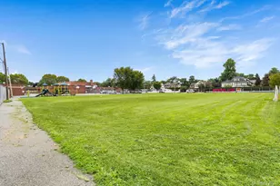 250 N Village Ave, Rockville Centre, NY 11570 - Photo 31