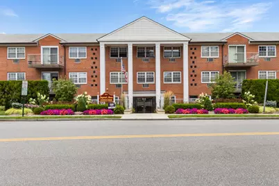 250 N Village Avenue #B 10, Rockville Centre, NY 11570 - Photo 1