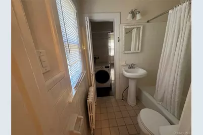 65 Lenox, Lynbrook, NY 11563 - Photo 7