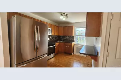 1637 Stadium Avenue, Bronx, NY 10465 - Photo 21