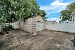 61-43 Wetherole St, Rego Park, NY 11374 - Photo 21