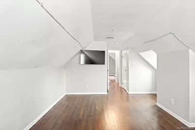 731 Muncey Road, West Islip, NY 11795 - Photo 15