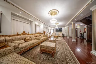 85-64 104th St, Richmond Hill, NY 11418 - Photo 5