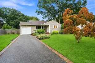 77 Lumur Dr, Sayville, NY 11782 - Photo 23