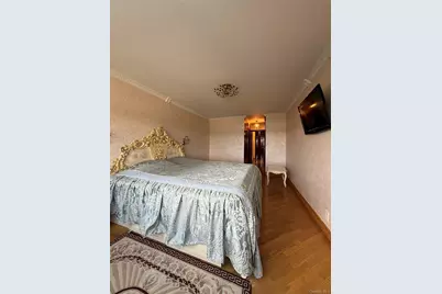 61-20 Grand Central Parkway #C 905, Forest Hills, NY 11375 - Photo 17