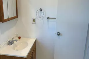 1975 Lenox Ave, East Meadow, NY 11554 - Photo 29