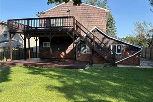 1975 Lenox Ave, East Meadow, NY 11554 - Photo 35
