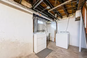 695 Front St, Hempstead, NY 11550 - Photo 39