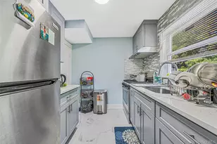 695 Front St, Hempstead, NY 11550 - Photo 15