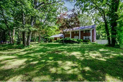44 E Half Hollow Road, Dix Hills, NY 11746 - Photo 3