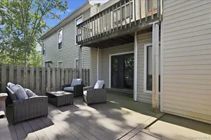 49 Villas Cir, Melville, NY 11747 - Photo 33