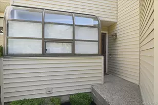 49 Villas Cir, Melville, NY 11747 - Photo 41