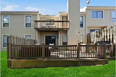 49 Villas Circle, Melville, NY 11747 - Photo 35