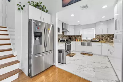 921 N Fletcher Avenue, Valley Stream, NY 11580 - Photo 13