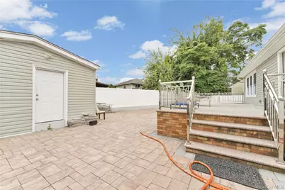 921 N Fletcher Avenue, Valley Stream, NY 11580 - Photo 33