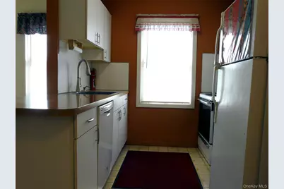 1876 Commerce Street, Yorktown Heights, NY 10598 - Photo 5