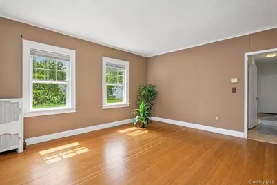 35 Orchard Place, Beacon, NY 12508 - Photo 9