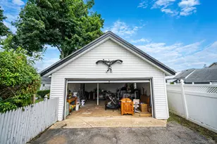 57 Caroline St, Bethpage, NY 11714 - Photo 5