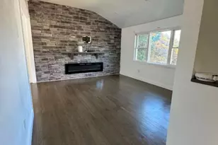 10 Dartmouth Dr, Deer Park, NY 11729 - Photo 7