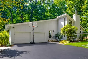 26 Cecilia Ln, Pleasantville, NY 10570 - Photo 41