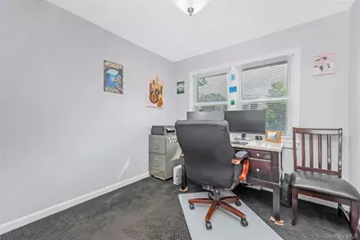 108 Woods Avenue, Malverne, NY 11565 - Photo 15
