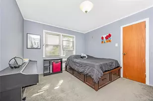 108 Woods Ave, Malverne, NY 11565 - Photo 19