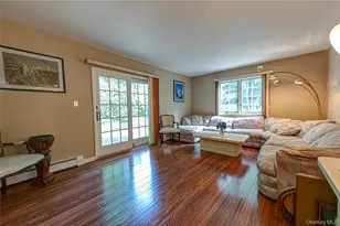 8 Salisbury Dr N, East Northport, NY 11731 - Photo 11