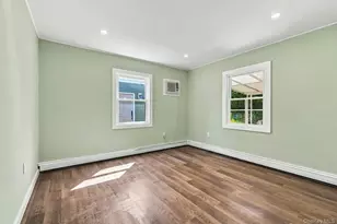 26 Birch Ln, Levittown, NY 11756 - Photo 9